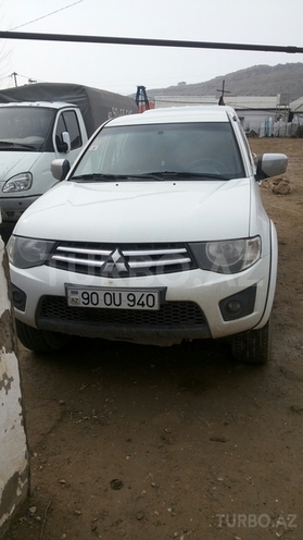 Mitsubishi L200 2008, 200,000 km - 2.5 l - Bakı
