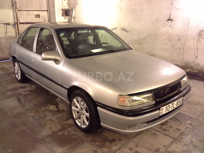 Opel Vectra 1995, 283,000 km - 2.0 l - Bakı