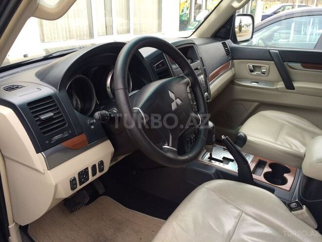 Mitsubishi Pajero 2007, 189,000 km - 3.0 l - Şirvan
