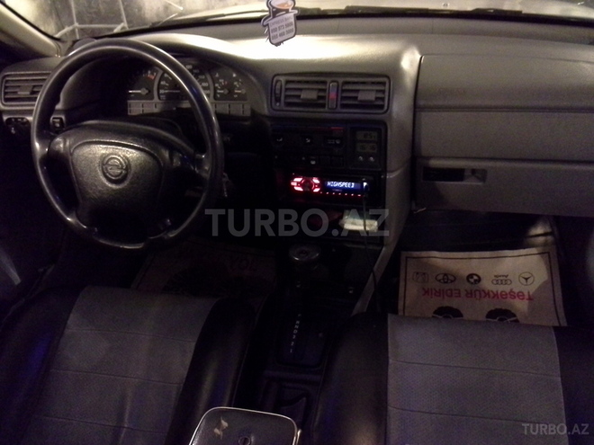 Opel Vectra 1995, 283,000 km - 2.0 l - Bakı