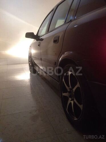 Opel Antara 1999, 1,896,554 km - 1.6 l - Sumqayıt
