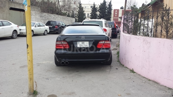Mercedes CLK 320 2001, 248,000 km - 3.2 l - Bakı