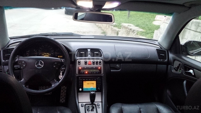 Mercedes CLK 320 2001, 248,000 km - 3.2 l - Bakı