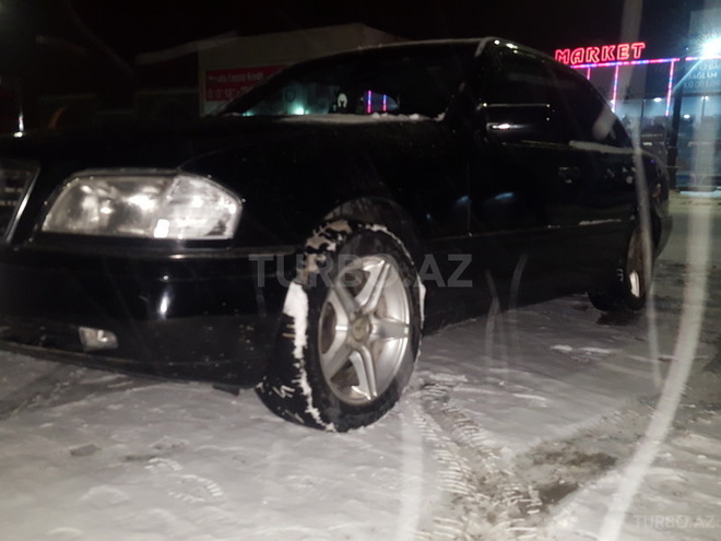 Mercedes C 280 1995, 231,000 km - 2.8 l - Quba