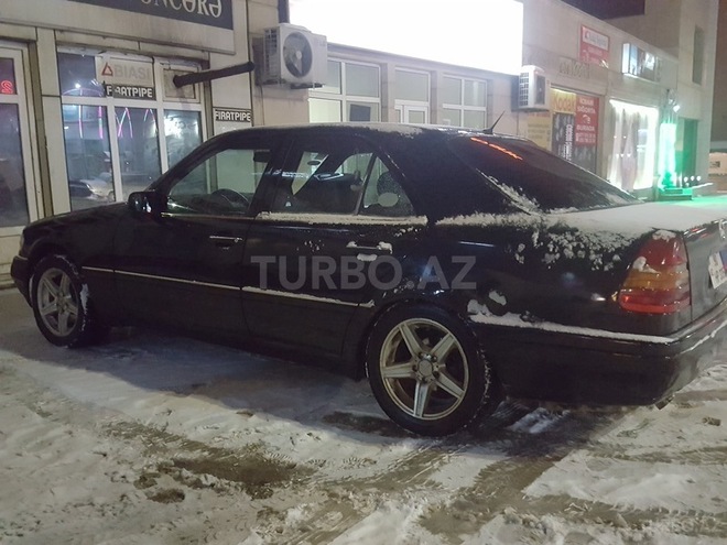 Mercedes C 280 1995, 231,000 km - 2.8 l - Quba