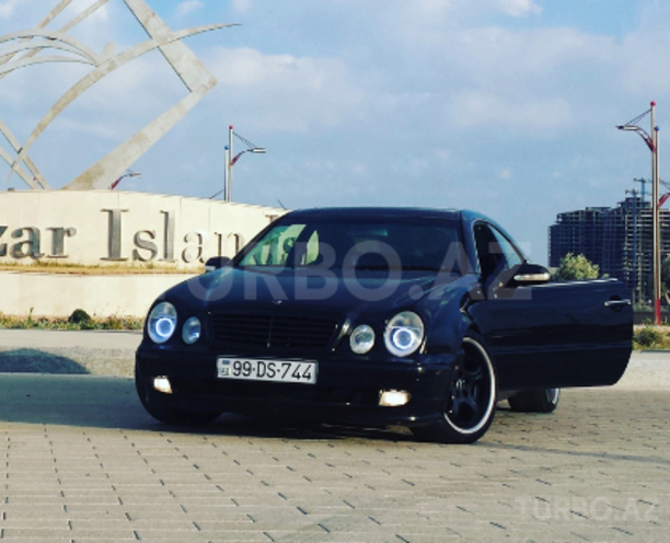 Mercedes CLK 320 2001, 248,000 km - 3.2 l - Bakı