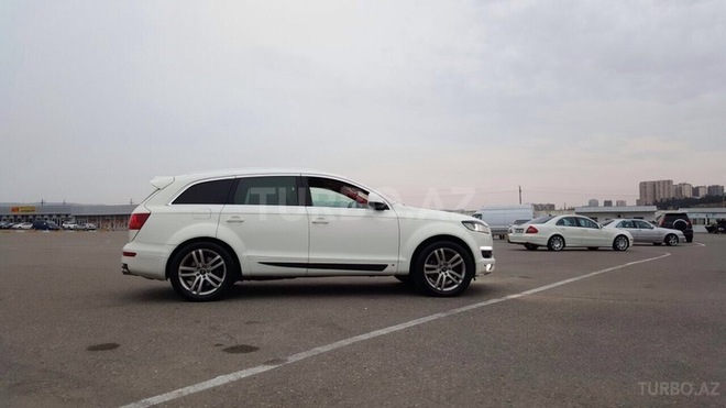 Audi Q7 2006, 199,000 km - 4.2 l - Sumqayıt