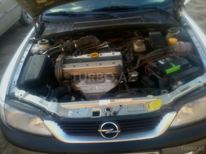 Opel Vectra 1997, 196,000 km - 1.8 l - Bakı