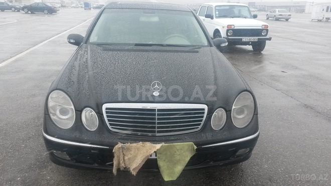 Mercedes E 220 2004, 196,000 km - 2.2 л - Bakı
