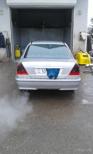 Mercedes B 180 1997, 122,000 km - 1.8 l - Zərdab