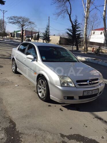 Opel Vectra 2002, 200,000 km - 1.8 l - Zaqatala