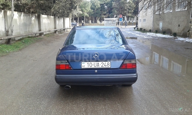 Mercedes E 230 1990, 180,000 km - 2.3 л - Sumqayıt
