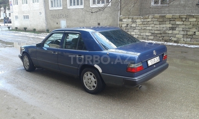 Mercedes E 230 1990, 180,000 km - 2.3 л - Sumqayıt