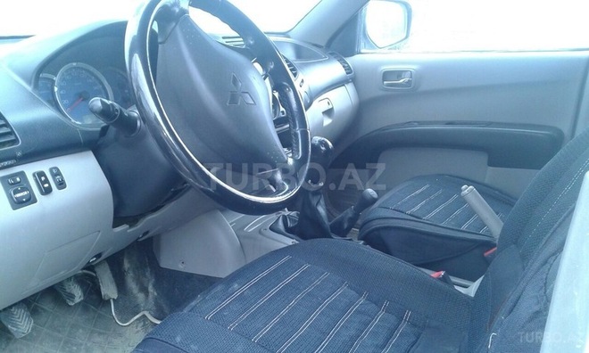 Mitsubishi L200 2008, 170,000 km - 2.5 l - Bakı