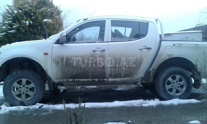 Mitsubishi L200 2008, 170,000 km - 2.5 l - Bakı