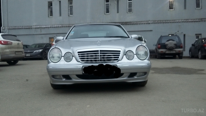 Mercedes E 240 2000, 260,215 km - 2.6 l - Bakı