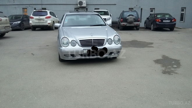 Mercedes E 240 2000, 260,215 km - 2.6 l - Bakı