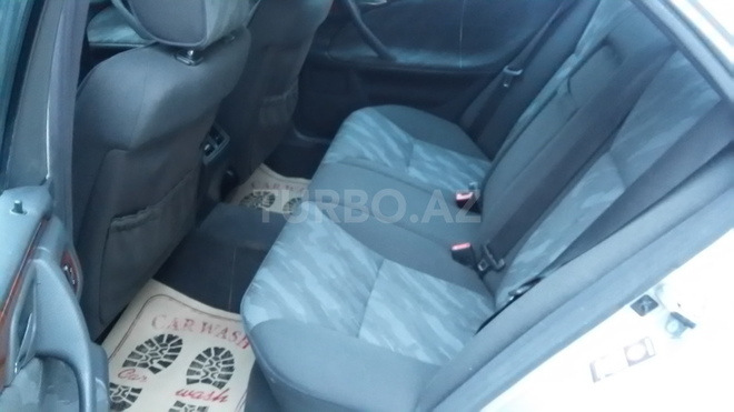 Mercedes E 240 2000, 260,215 km - 2.6 l - Bakı