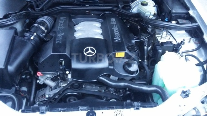 Mercedes E 240 2000, 260,215 km - 2.6 l - Bakı