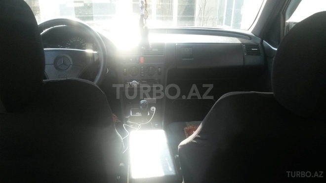 Mercedes C 180 1993, 318,715 km - 1.8 l - Qusar