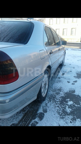 Mercedes C 220 2000, 412,000 km - 2.2 l - Bakı