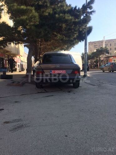 Mercedes E 230 1990, 350,000 km - 2.3 л - Bakı
