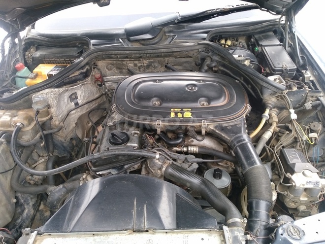 Mercedes E 230 1992, 580,000 km - 2.3 l - Masallı