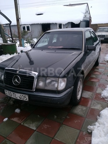 Mercedes E 230 1992, 580,000 km - 2.3 l - Masallı