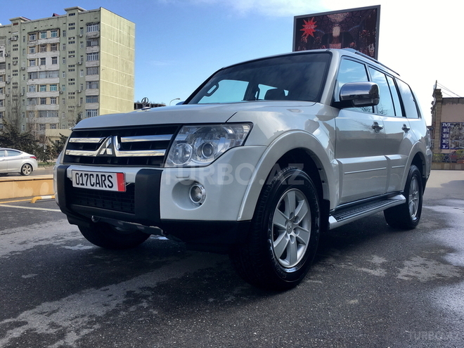 Mitsubishi Pajero 2008, 125,000 km - 3.0 l - Sumqayıt