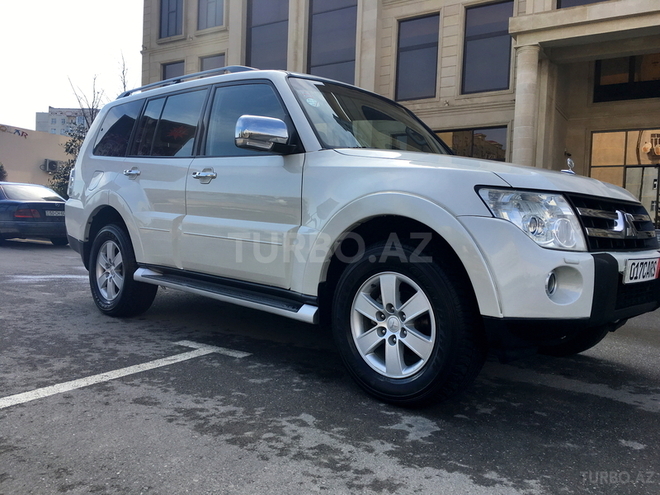 Mitsubishi Pajero 2008, 125,000 km - 3.0 l - Sumqayıt