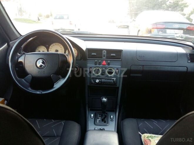 Mercedes C 230 1998, 298,000 km - 2.3 l - Bakı