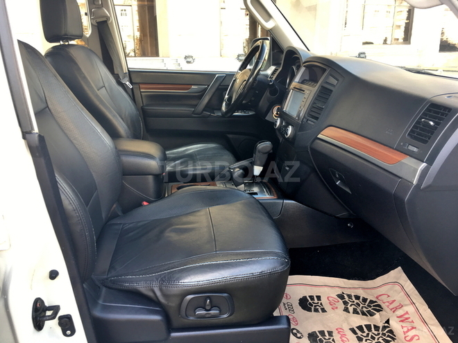 Mitsubishi Pajero 2008, 125,000 km - 3.0 l - Sumqayıt