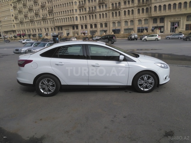 Ford Focus 2012, 147,000 km - 1.6 l - Bakı
