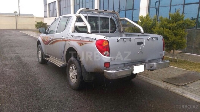 Mitsubishi L200 2009, 168,000 km - 2.5 l - Xırdalan