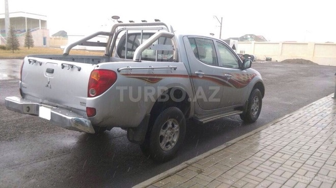 Mitsubishi L200 2009, 168,000 km - 2.5 l - Xırdalan