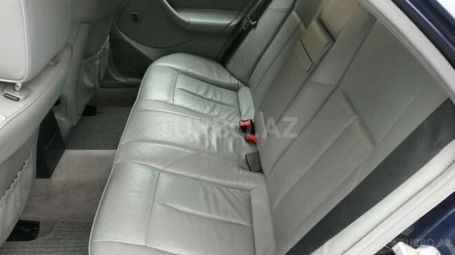 Mercedes C 240 2000, 157,000 km - 2.4 l - Şəki