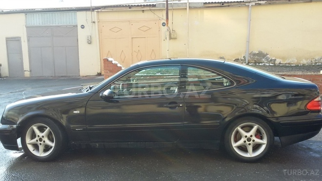 Mercedes  1998, 320,000 km - 2.3 l - Gəncə
