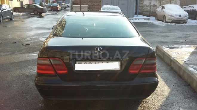Mercedes  1998, 320,000 km - 2.3 l - Gəncə