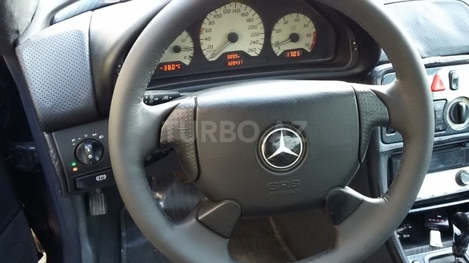 Mercedes  1998, 320,000 km - 2.3 l - Gəncə
