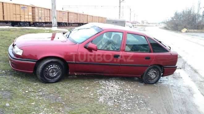 Opel Vectra 1995, 587,393 km - 1.8 l - Xudat