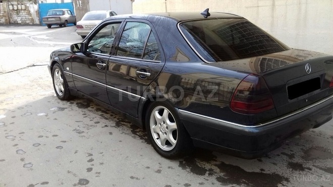 Mercedes C 250 1997, 290,000 km - 2.5 l - Bakı