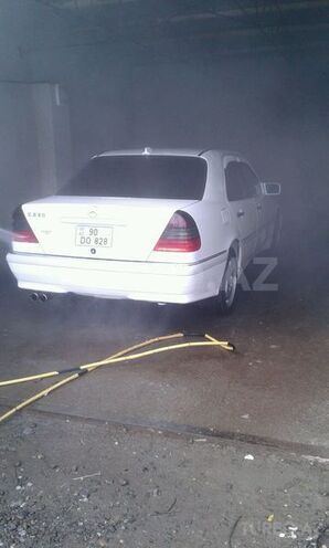 Mercedes C 230 1998, 285,000 km - 2.3 л - Bakı