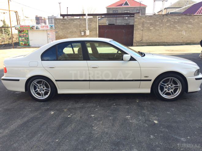 BMW 525 2003, 178,780 km - 2.5 л - Xırdalan