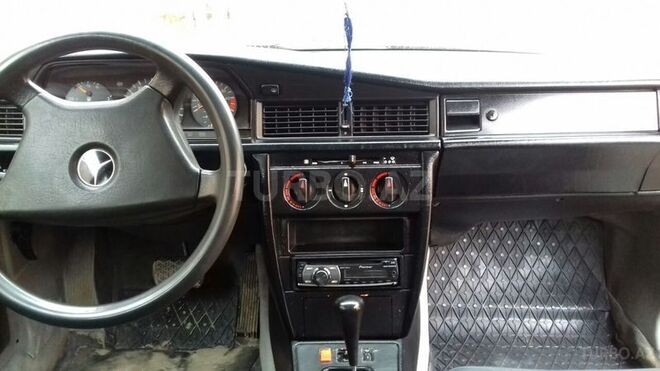 Mercedes 190 1992, 250,000 km - 2.0 l - Bakı