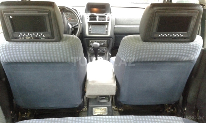 Mitsubishi Pajero io 2001, 230,000 km - 2.0 l - Bakı