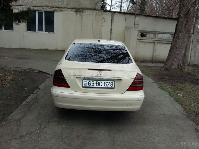 Mercedes E 220 2003, 220,000 km - 2.2 l - Mingəçevir