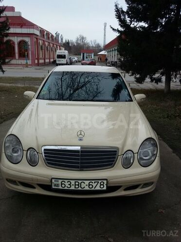 Mercedes E 220 2003, 220,000 km - 2.2 l - Mingəçevir