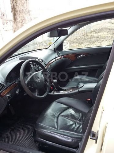 Mercedes E 220 2003, 220,000 km - 2.2 l - Mingəçevir