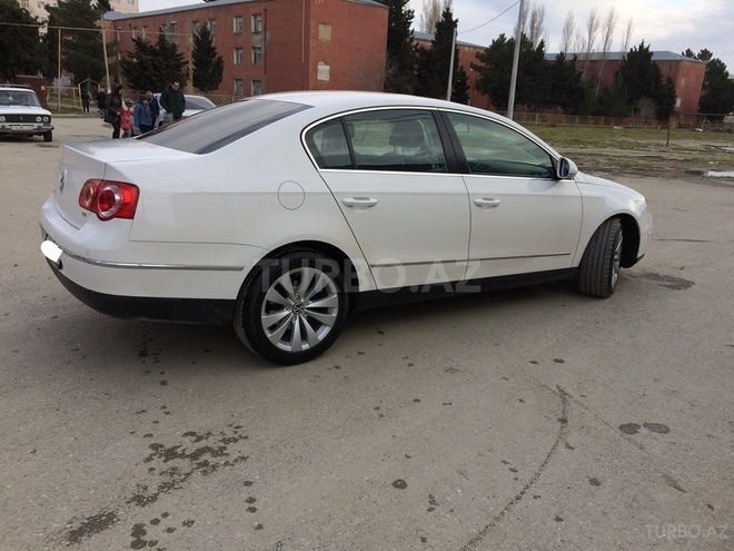 Volkswagen Passat 2009, 143,067 km - 1.8 l - Sumqayıt