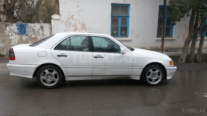 Mercedes C 230 1998, 197,800 km - 0.2 l - Bakı